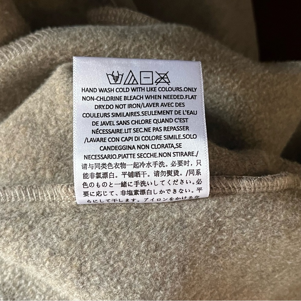 Fear of God Essentials Heather Grey Hoodie NWOT - Picture 6 of 16